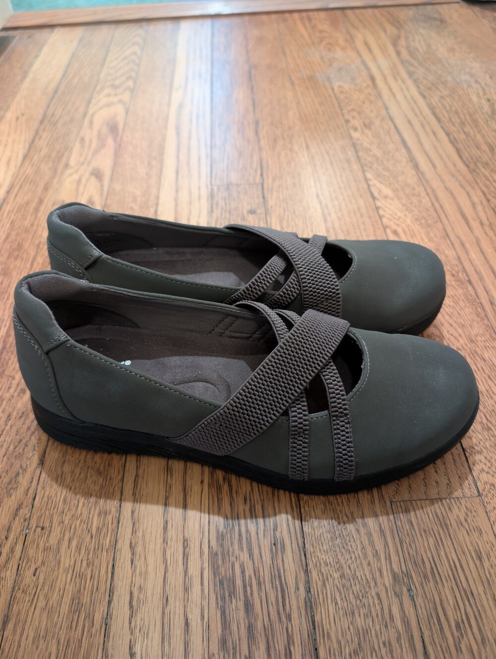 Easy Street Inga Women's Oxford Mary Jane Flats Grey Matte Size 8.5